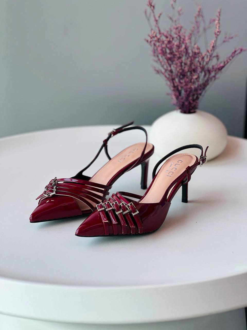 Gucci ✨⭐️
Size 36-41
_Super master high quality_🪡
450 dhs💛

Zain176
♥️♥️♥️