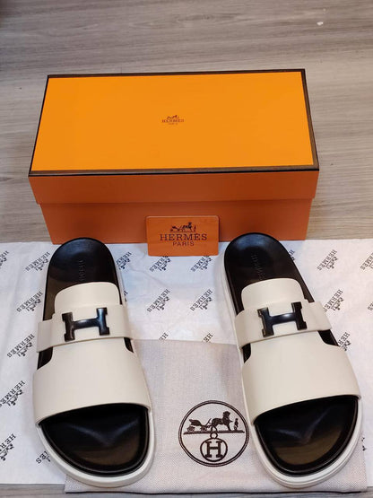 Hermes Slipper, 
High Quality 
Size 40 To 45
105 dhs💓

Zain120
♥️♥️♥️