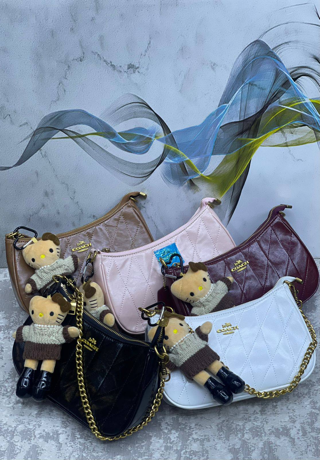 COACH
95 dhs❣️

with box 
🎁🎁🎁

Zain175
♥️♥️♥️