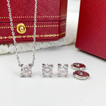CARTIER SET 
MASTER 
NECKLACE EARRINGS
✨💫

100 DHS

WITH BOX AND PAPER BAG🎁🛍️

zain89
♥️♥️♥️