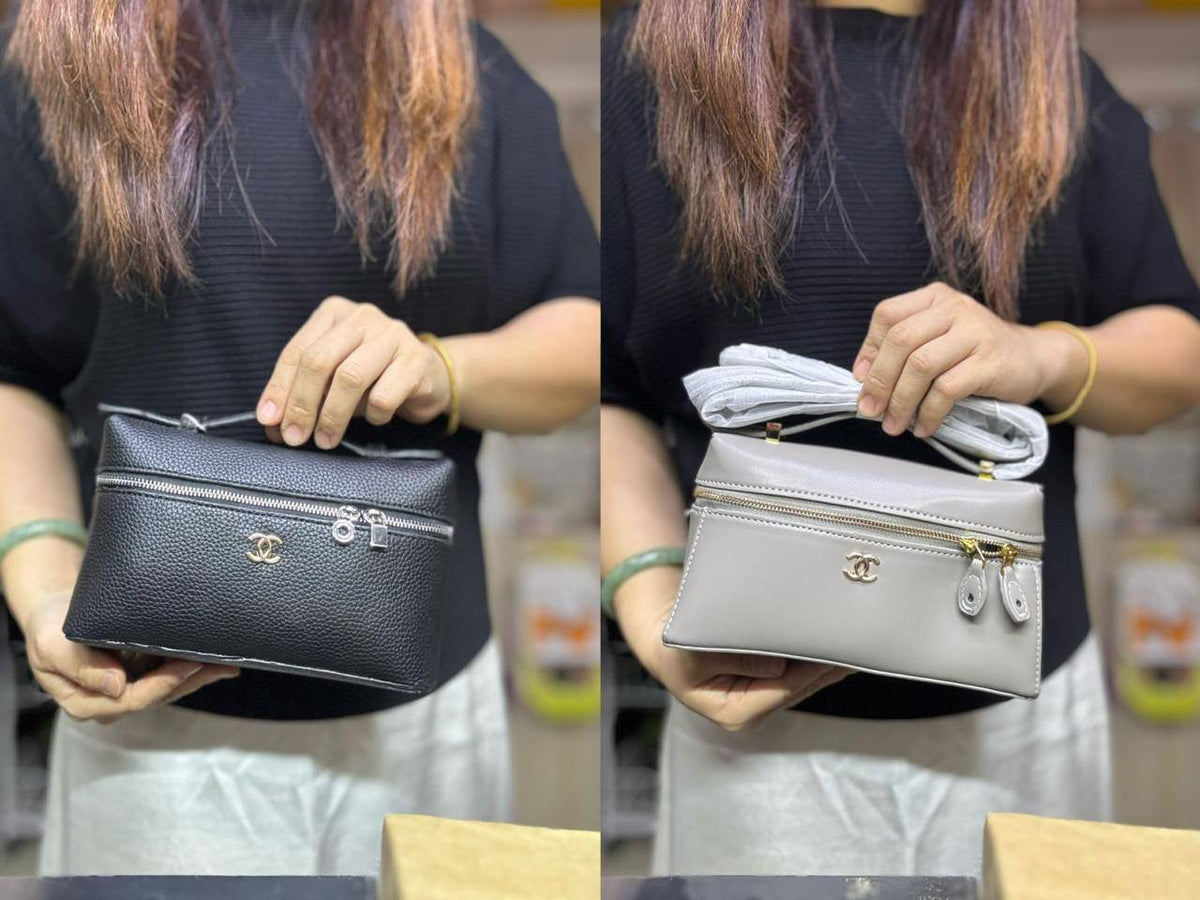 🎉 Discount  💗Chanel / Hermes / lv
1️⃣ First quality +🎁
Size : 21 ~ 18 * 12 cm

Withbox🎁

70 dhs🇦🇪🇦🇪

Zain115
♥️♥️♥️