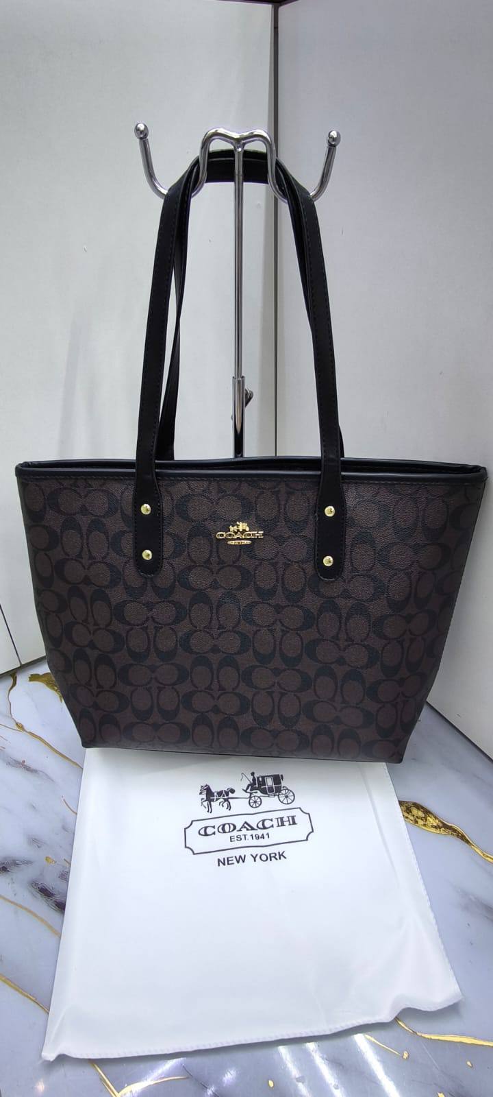 Coach

100 dhs🇦🇪🇦🇪
Withbox


Zain203
♥️♥️♥️