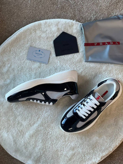 PRADA 
SUPER MASTER. QUALITY 🥀
40-46
500 dhs🪙🖤

Zain43
♥️♥️♥️