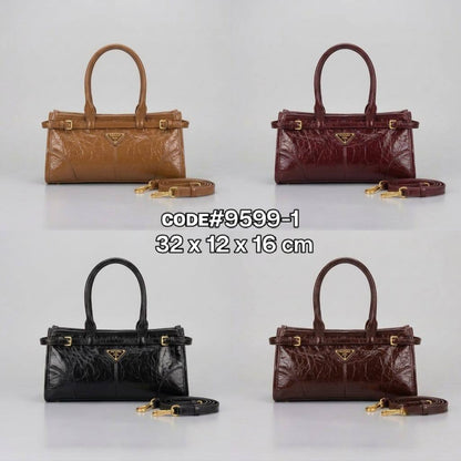 Prada ʙᴏɴɴɪᴇ ʜᴀɴᴅʙᴀɢ
ʟᴀᴍʙsᴋɪɴ ʟᴇᴀᴛʜᴇʀ ᴍᴀᴛᴇʀɪᴀʟ
ɢᴏʟᴅ ʜᴀʀᴅᴡᴀʀᴇ
ɪᴛ ʜᴀs ᴀ ʙᴇʟᴛ ʟᴏɴɢ sᴛʀᴀᴘ
sɪᴢᴇ : 32 cm

95 dhs🇦🇪🇦🇪

Zain31
♥️♥️♥️