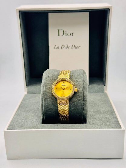 Dior ladies 
55 dhs🪙🌨️

Zain08
❤️❤️❤️