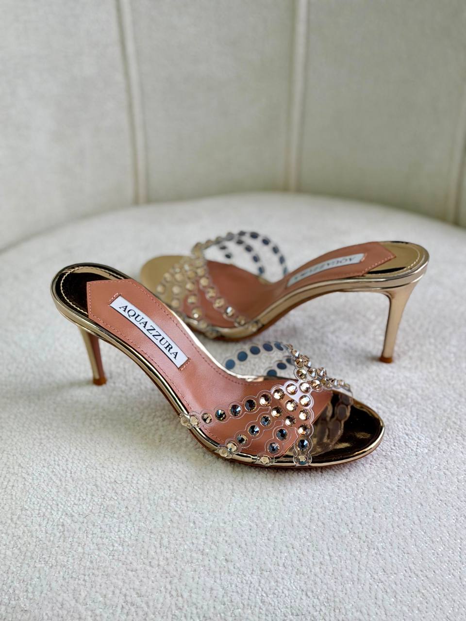 AQUAZZURA
Super *AAA* *+* Quality 💯 
With original packing🎁🎁
SIZE:36and41
Available now
450 dhs🇦🇪🇦🇪

Zain309
♥️♥️♥️