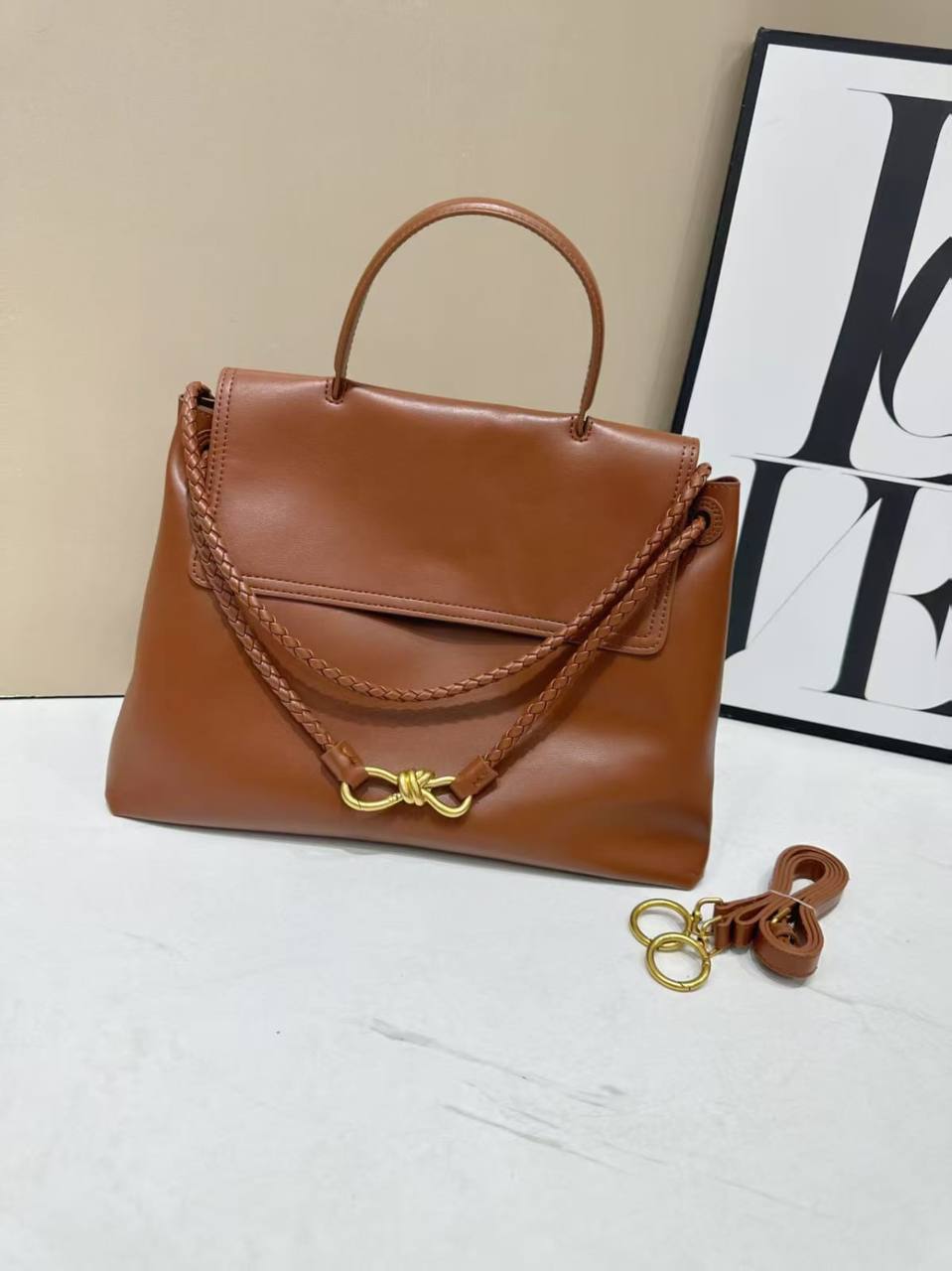 Bottega
105 dhs🪙💕

Zain22
♥️♥️♥️