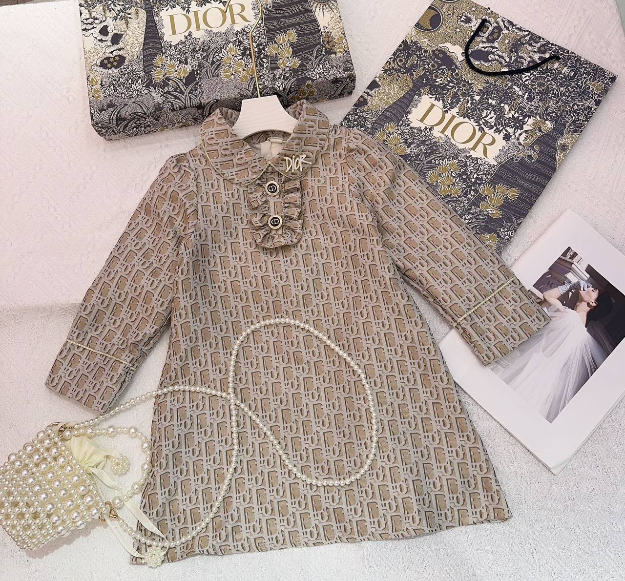 New 💕💕
6m-3y 130 dhs🪙🖤
4-10y 140 dhs🪙🖤

Zain151
♥️♥️♥️