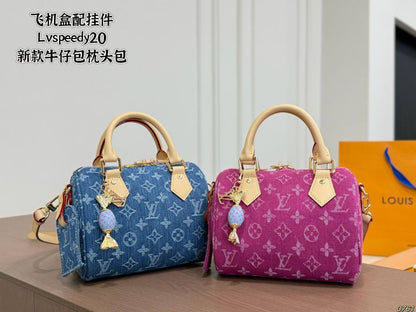 LV 
Master🌺🌺
320 dhs✅
#20cm🩷🩷🙋‍♂️

Zain228
♥️♥️♥️
