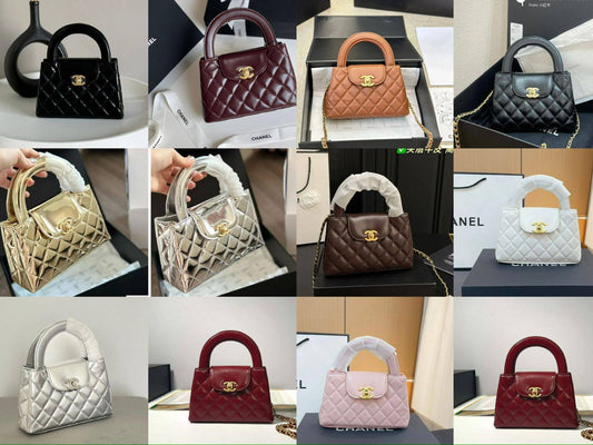 Chanel 
good quality, 
comes with box, 
🎁🎁🎁

size... 19* 13 cm 
90 dhs❣️

Zain12
♥️♥️♥️