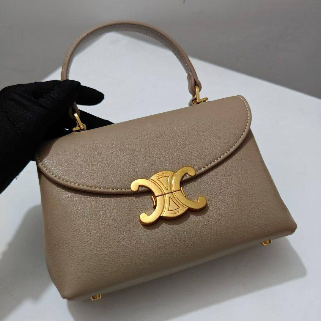 NEW❣️❣️❣️
Master Bags ++++
For Price 👇 WTSP Text Zain 0568585901

Zain153
♥️♥️♥️
