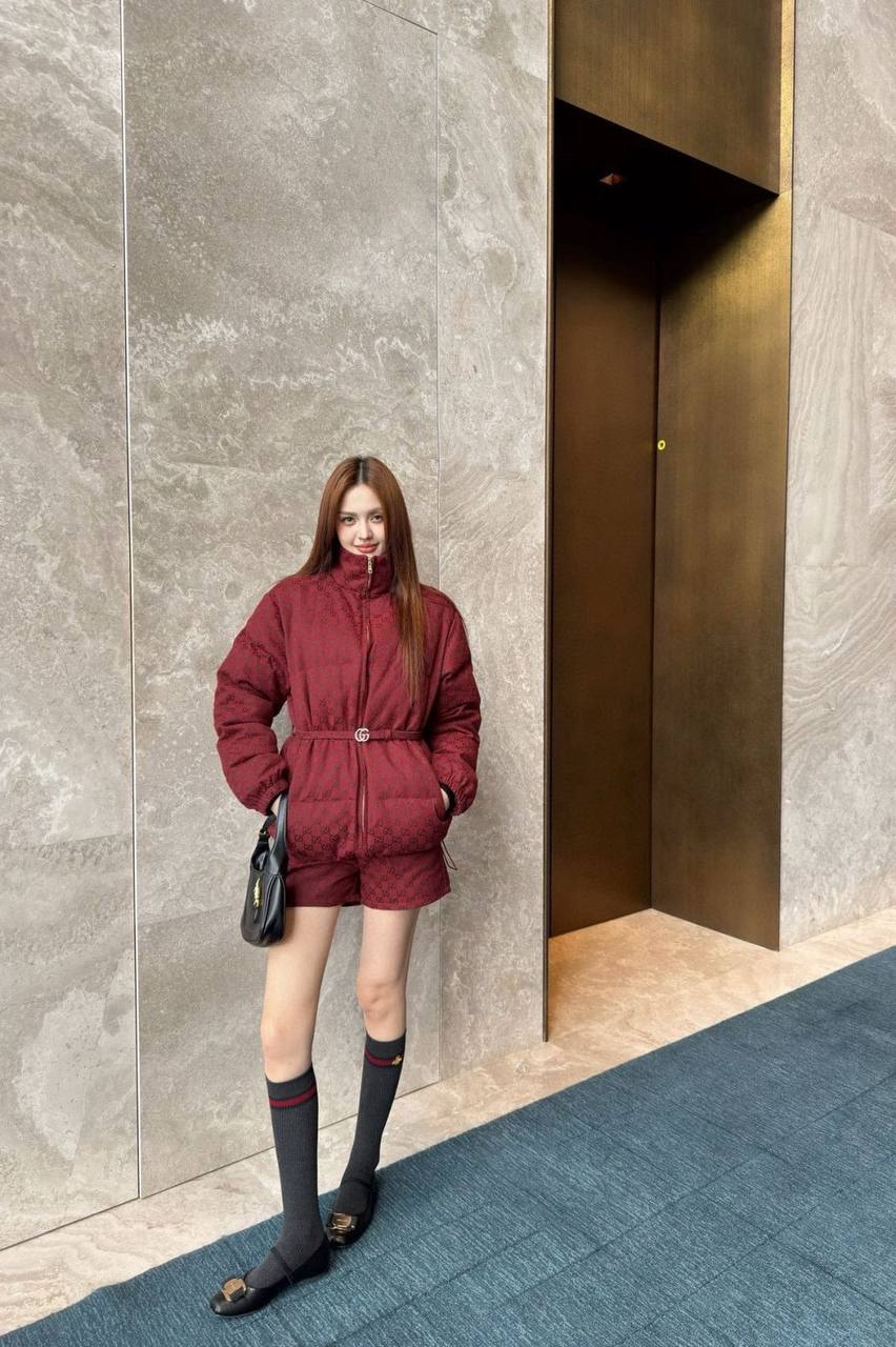 *New collections    
330 dhs🪙🌺
*good  quality  ♥️♥️
*Sizes:S M L xl* 
*AVAILABLE NOW*

Zain231
♥️♥️♥️