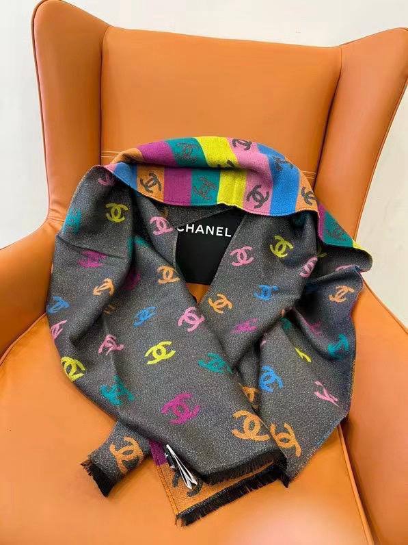 Scarf
180*68 cm
45 dhs🪙🌨️

Zain17
♥️♥️♥️