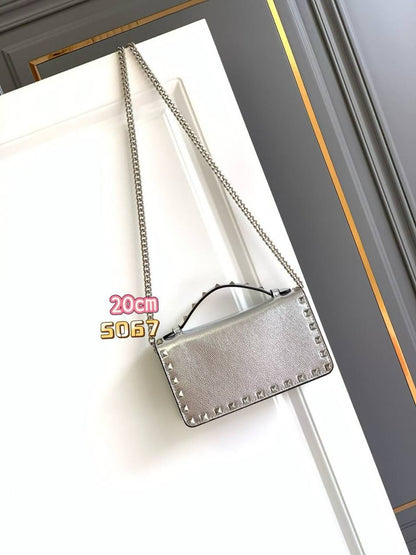 Valentino
Master✅✅
250 dhs🇦🇪🇦🇪

Zain141
♥️♥️♥️