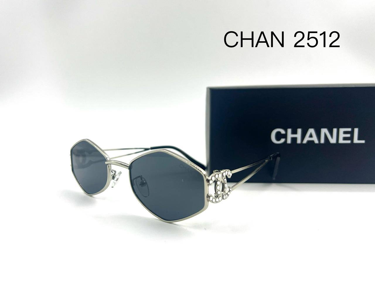 CHANEL💥*
Sunglasses 🕶️ 
good quality 💯
With master box 🗃️ 
50 dhs🇦🇪

Zain273
♥️♥️♥️