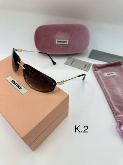 MIU MIU 
Sunglasses 🕶️ 
Copy one 💯
good quality 💯
With original boxes 🗃️ 

55 dhs 


Zain216