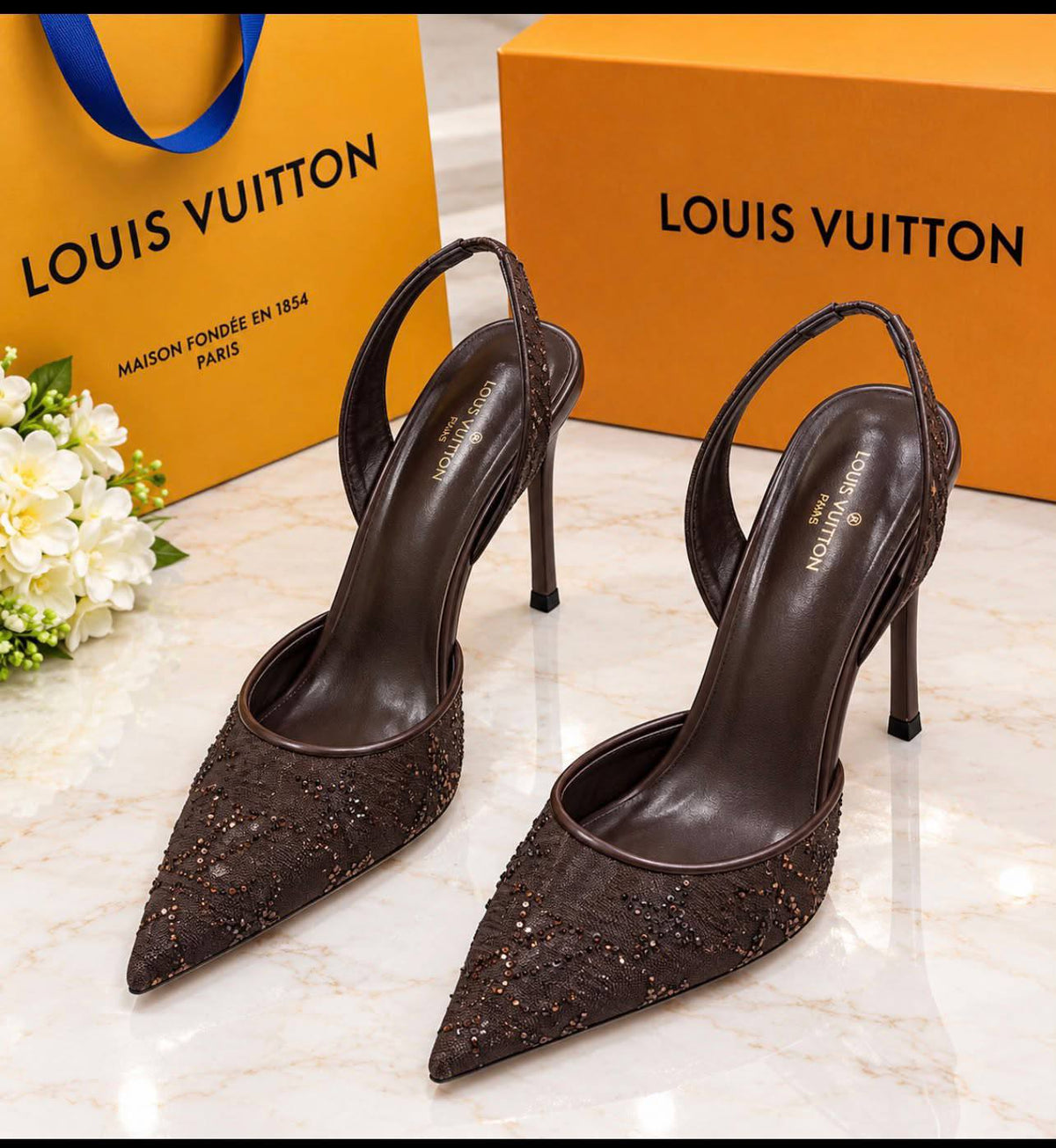LV heel


Size 36-41
115 dhs🇦🇪🇦🇪

Zain21
♥️♥️♥️