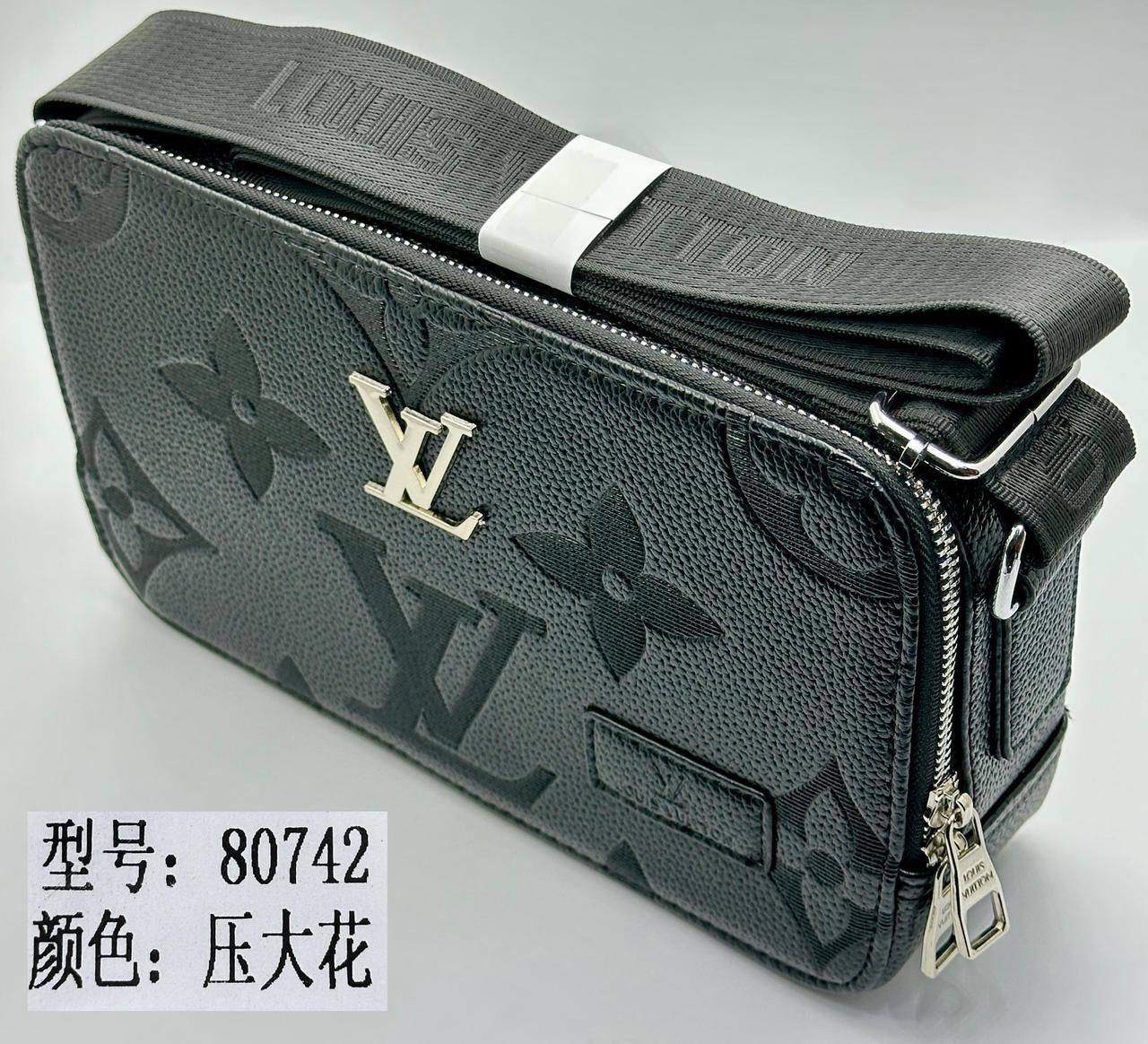 Bags
80 dhs✅

Zain182
♥️♥️♥️