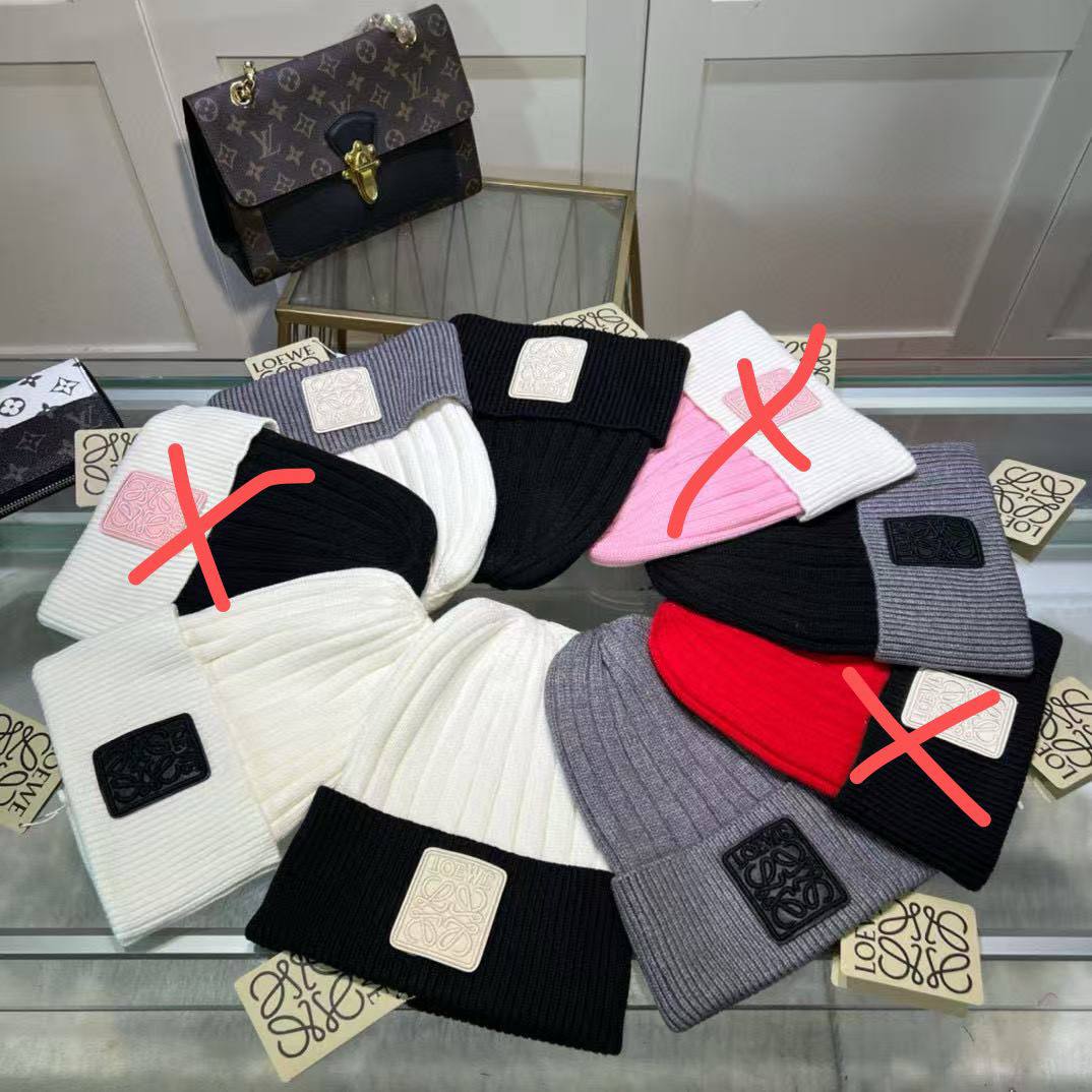 Winter Knitted Hat 
65 dhs🪙🌨️

Zain231
♥️♥️♥️