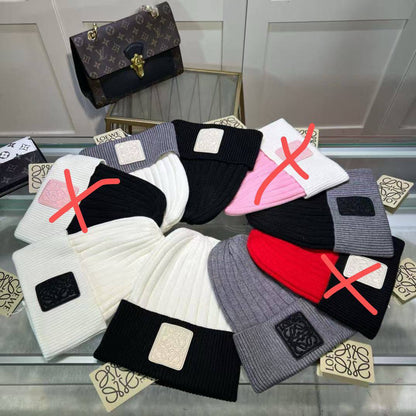 Winter Knitted Hat 
65 dhs🪙🌨️

Zain231
♥️♥️♥️