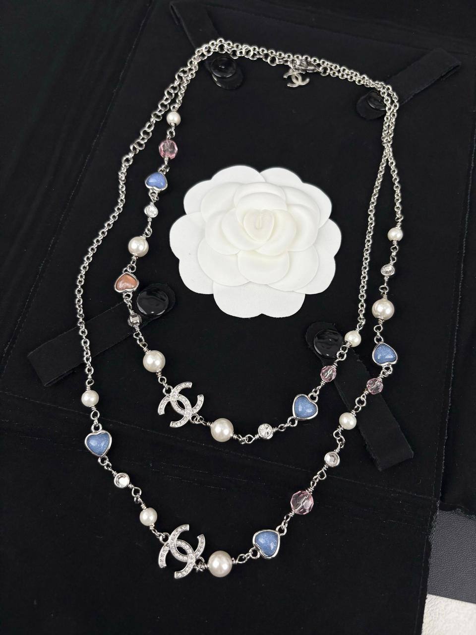 Chanel
120 dhs🪙💕 

with Box
🎁🎁🎁

Zain89
♥️♥️♥️