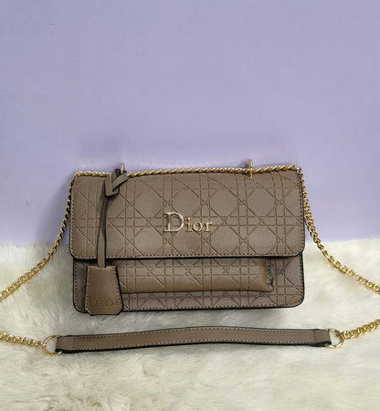 Dior

80 dhs🇦🇪🇦🇪

Zain50
♥️♥️♥️
