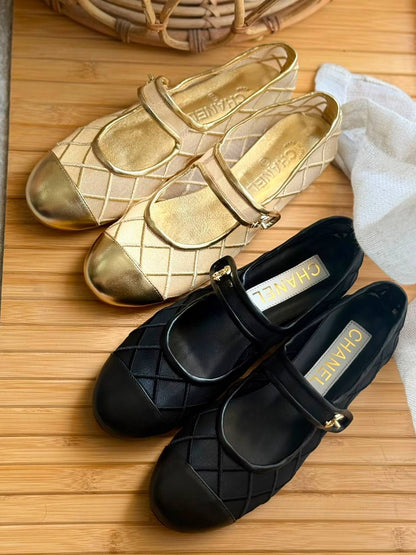 Chanel
Vip Quality
𝗦𝗶𝘇𝗲 𝟯𝟲 𝘁𝗼𝗼 𝟰𝟭 
450 dhs✅

Zain303
♥️♥️♥️