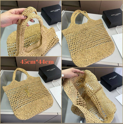 Beach bag 

all are good quality 
105 dhs🇦🇪🇦🇪

Zain295
♥️♥️♥️