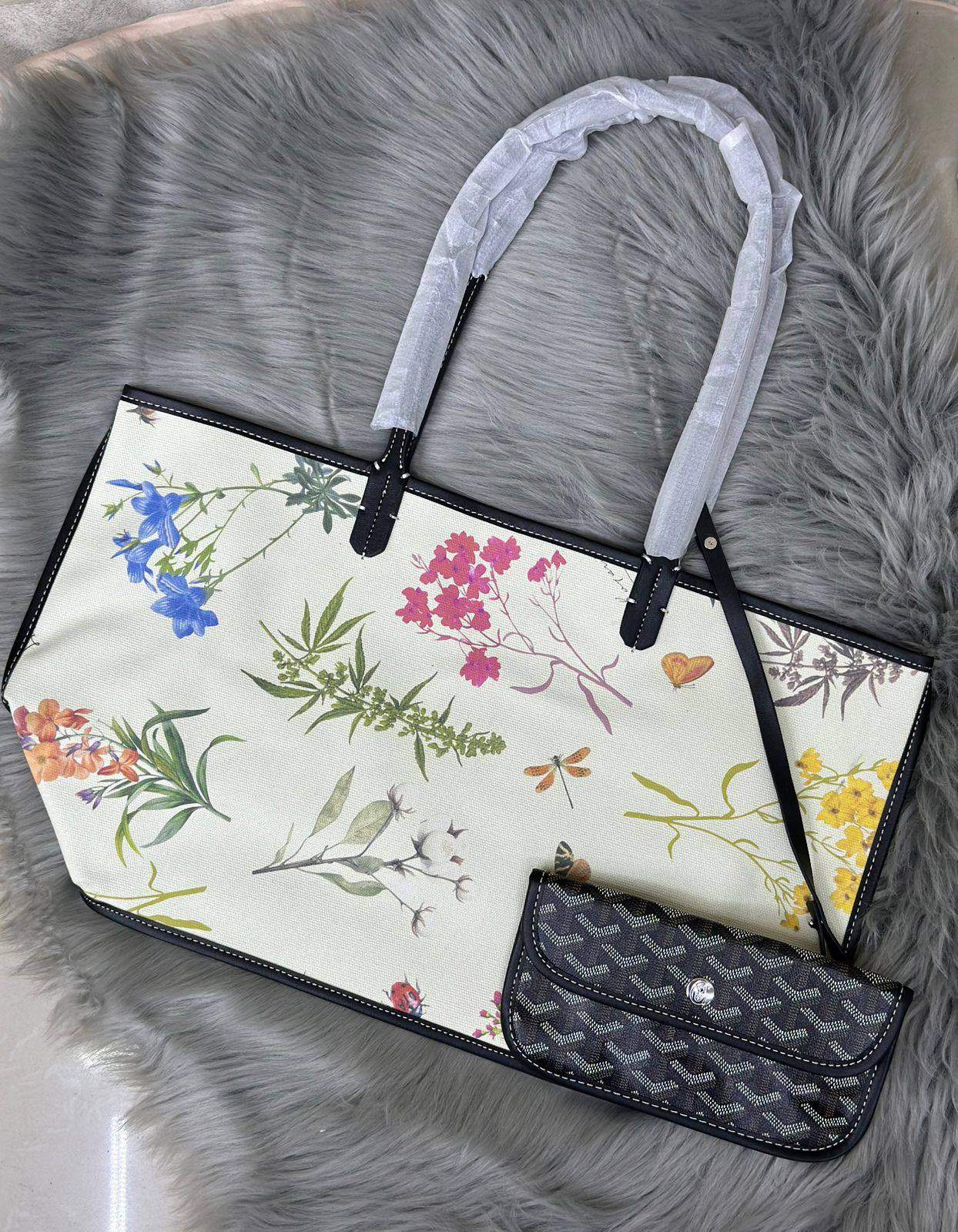 GOYARD
SIZE……….46CM🌷
95 dhs❣️

Zain51
♥️♥️♥️