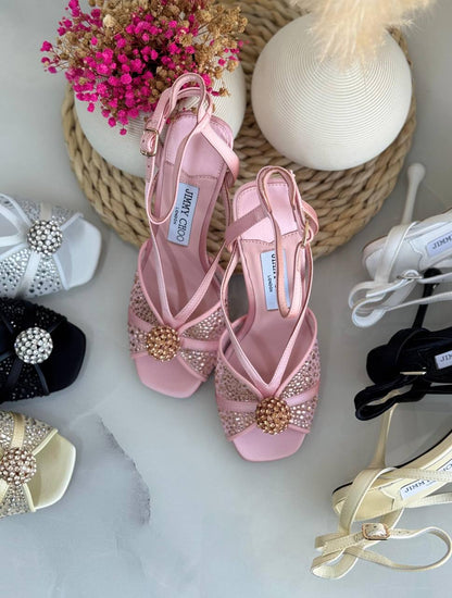Jimmy choo 
Vip quality 
Size:36to41
450 dhs✅

Zain113
♥️♥️♥️