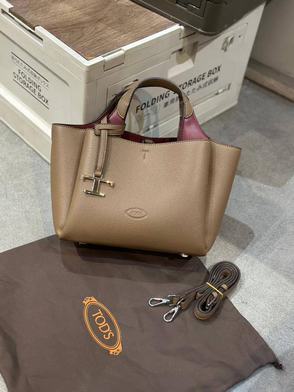 TODS
110 dhs❤️

Zain143
♥️♥️♥️