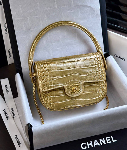 CHANEL 

NEW CAME 

HIGH QUALITY 

WITH BOX 
120 dhs🇦🇪🇦🇪

Zain39
Zain295
Zain17
♥️♥️♥️