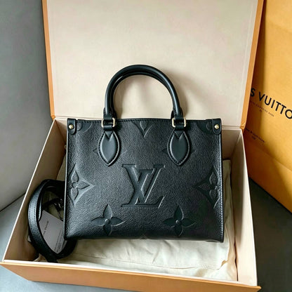 LOUIS VUITTON 

ON THE GO SMALL SIZE 

NEW CAME 

GOOD QUALITY 

WITH BOX 

90  DHS🇦🇪🇦🇪🇦🇪

Zain295
♥️♥️♥️