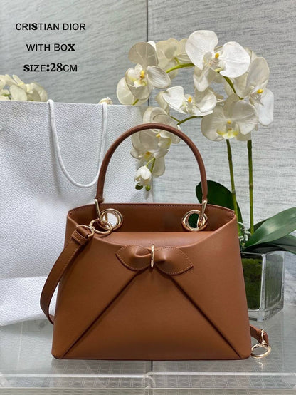 ᴄʀɪsᴛɪᴀɴ Dior ᴄɪɢᴀʟᴇ ʙᴀɢ
sɪɴɢʟᴇ ᴛᴏᴘ ʜᴀɴᴅʟᴇ/ ᴄʀᴏss ʙᴏᴅʏ
ʟɪɢʜᴛᴡᴇɪɢʜᴛ ᴇʟᴇɢᴀɴᴄᴇ
ᴡɪᴛʜ ʙᴏx
🎁🎁🎁

sᴏғᴛ ʟᴇᴀᴛʜᴇʀ ᴍᴀᴛᴇʀɪᴀʟ
sɪᴢᴇ:𝟐𝟖ᴄᴍ
115 dhs✅

Zain56
♥️♥️♥️