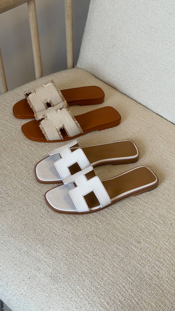 HERMES

QUALITY: SUPER MASTER 

SIZE:36 TO 42
430 dhs🇦🇪🇦🇪

Zain319
♥️♥️♥️