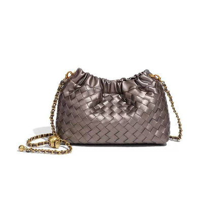 BOTTEGA VENETA 
90 dhs🇦🇪🇦🇪
22Cm

Zain161
♥️♥️♥️