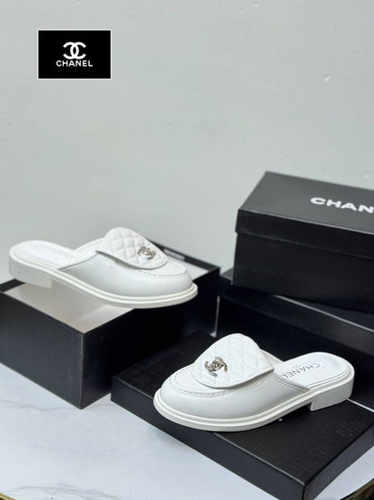 Chanel
💯high quality
Size 36-37-38-39-40-41

130 dhs💛

Zain21