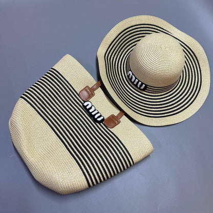 Summer Beach Set
75 dhs💓

Zain17
♥️♥️♥️