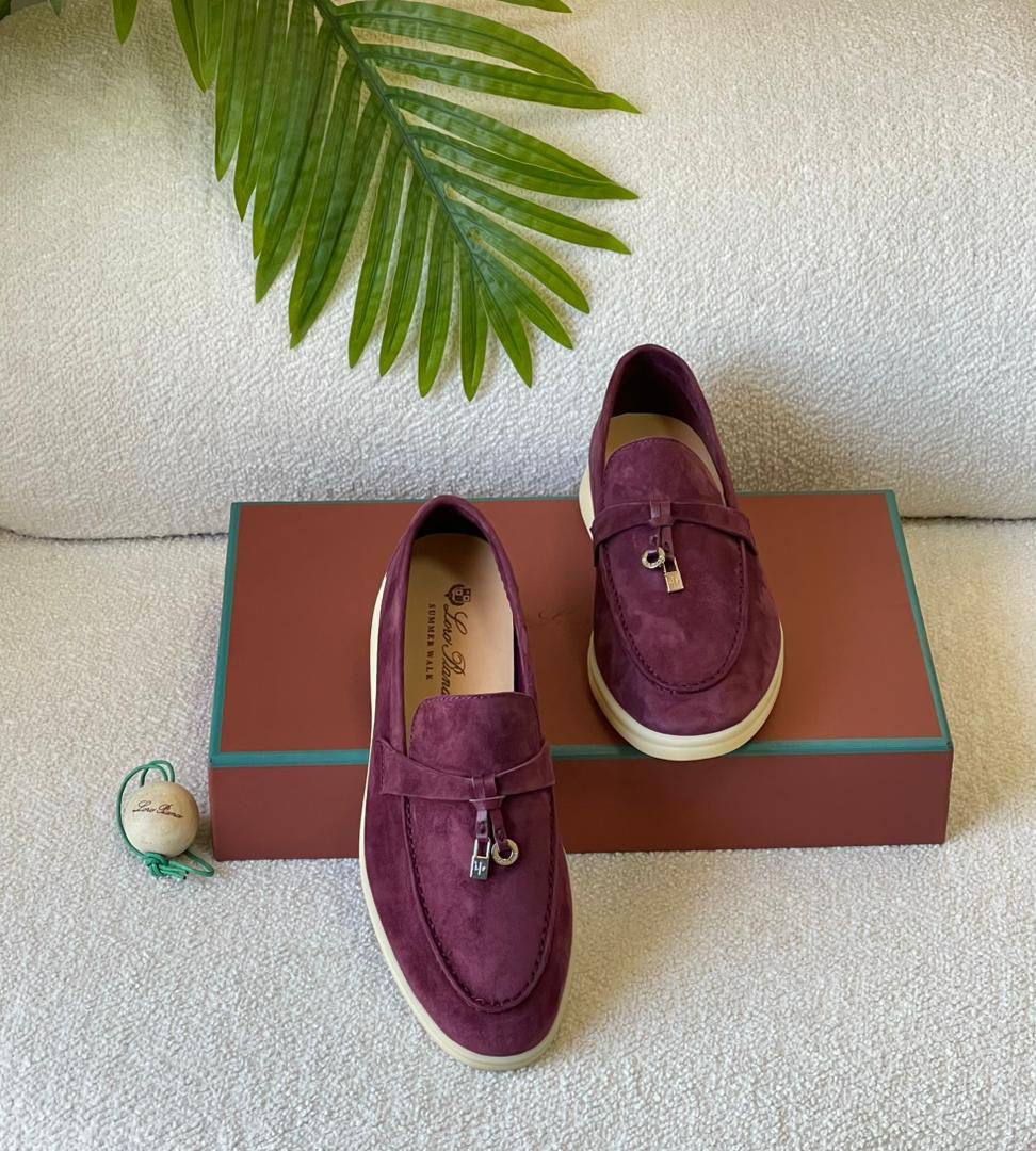 LORA PIANA 
SuperMaster Quality 💯
450 dhs🪙🌨️
Size:36-41💥

Zain171
♥️♥️♥️