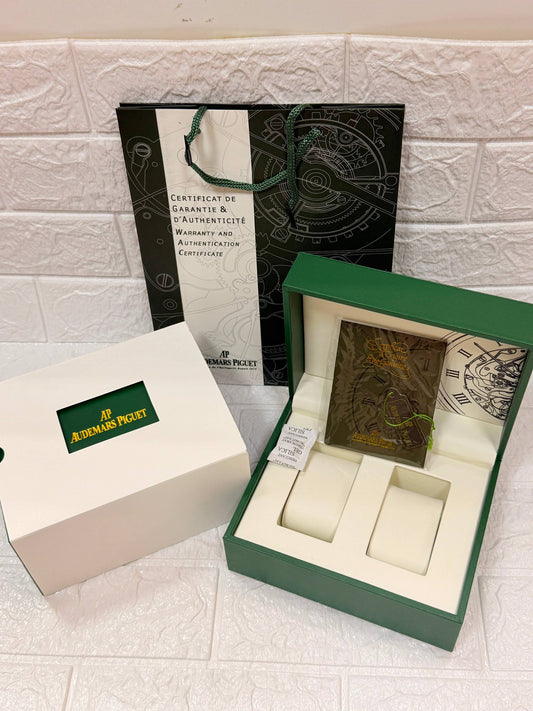 Couple Watch Boxes
Master
50 dhs✅

Zain85
♥️♥️♥️