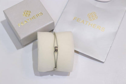 Feathers Bracelet
55 dhs✅

Zain33
♥️♥️♥️