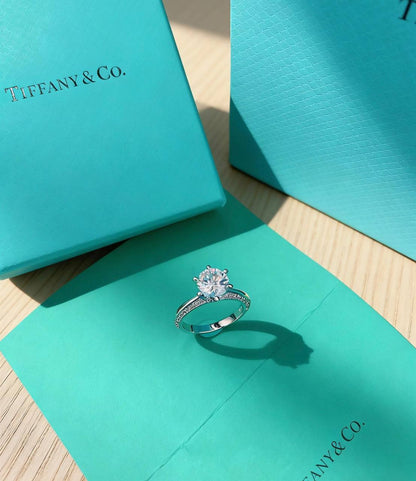 TIFFANY RING 
MASTER 
50 DHS✅
WITH BOX AND PAPER BAG🛍️🎁

Zain89
♥️♥️♥️