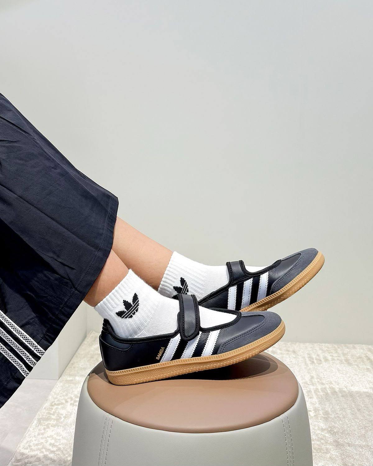 Adidas
36 TO 41

125 dhs🇦🇪🇦🇪

Zain183
♥️♥️♥️