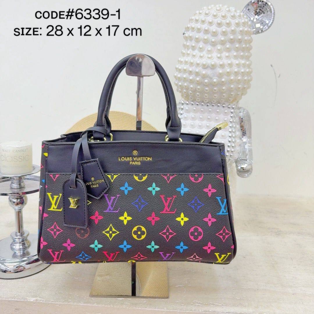 LV
ᴘᴀʟᴀɪs ᴛᴏᴘ ʜᴀɴᴅʙᴀɢ
ᴍᴏɴᴏɢʀᴀᴍ ʟᴇᴀᴛʜᴇʀ
ᴡɪᴛʜ ʟᴏɴɢ ʙᴇʟᴛ sᴛʀᴀᴘ
sɪᴢᴇ: 28 cm

70 dhs🪙🌨️

Zain31
♥️♥️♥️