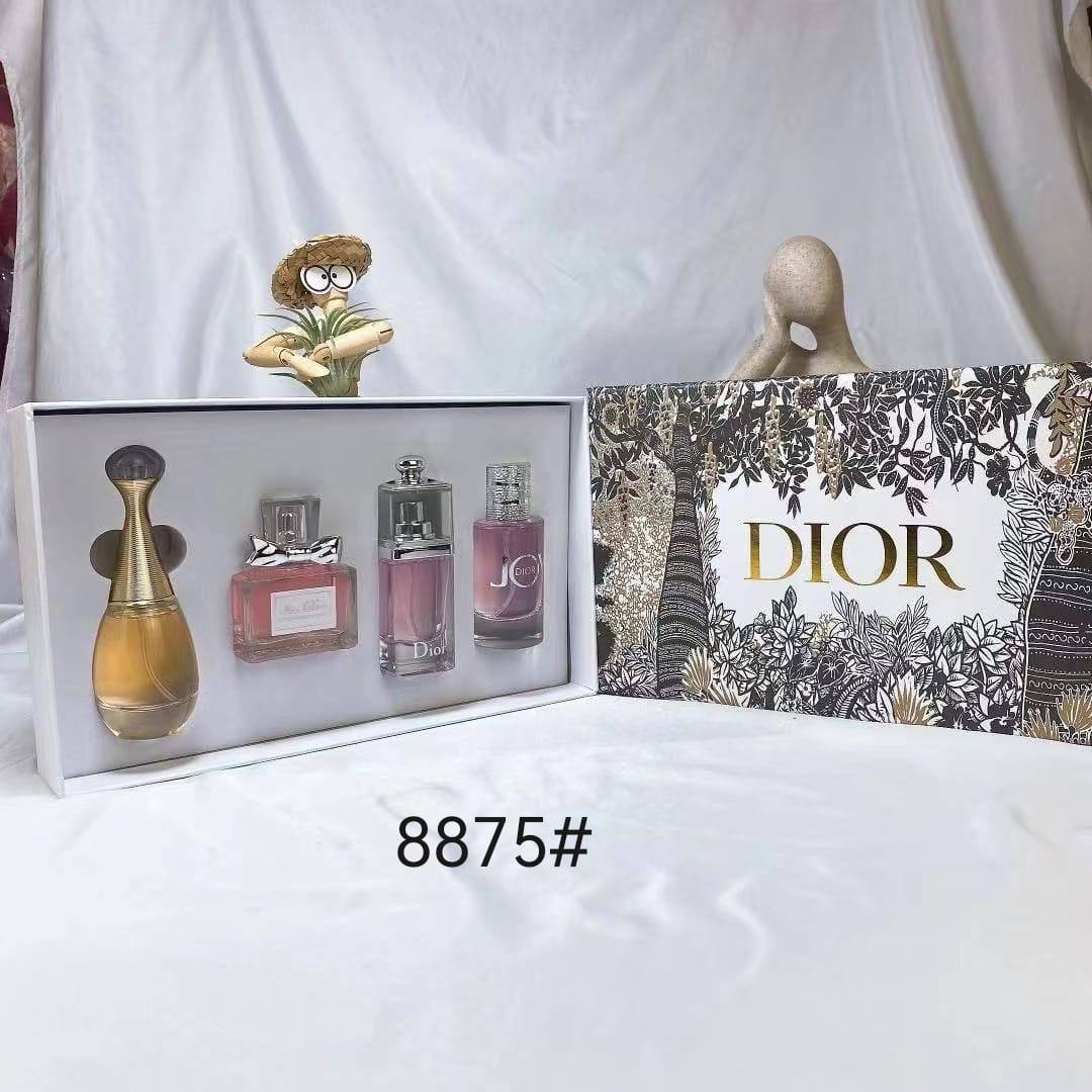 Perfume Boxes
55 dhs❣️

Zain24
♥️♥️♥️
