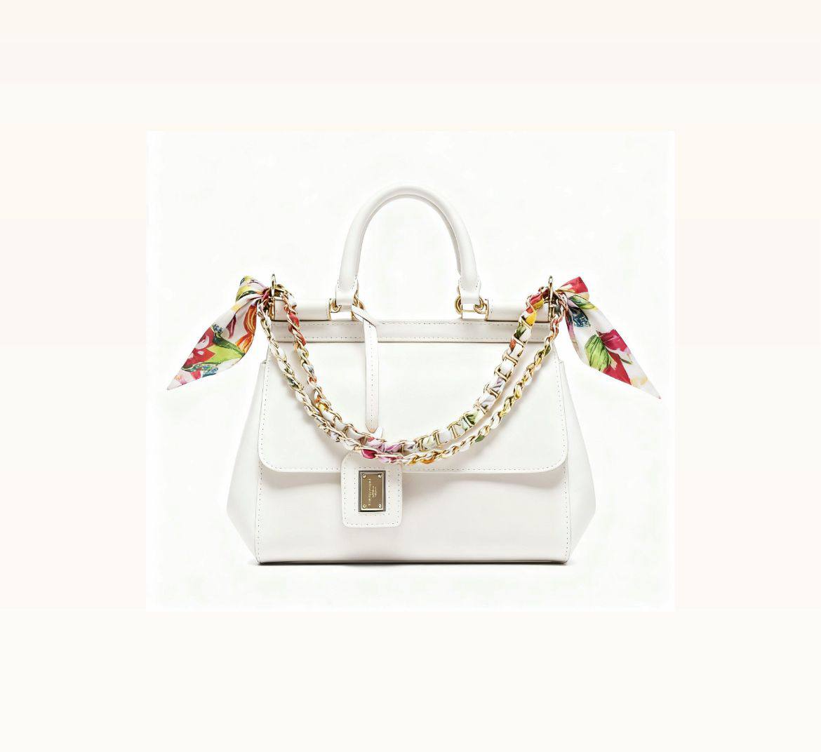 Mixed bags
Gucci
Chanel
Ysl
Dior
Moynat


with box
105 dhs🇦🇪🇦🇪

Zain26
♥️♥️♥️