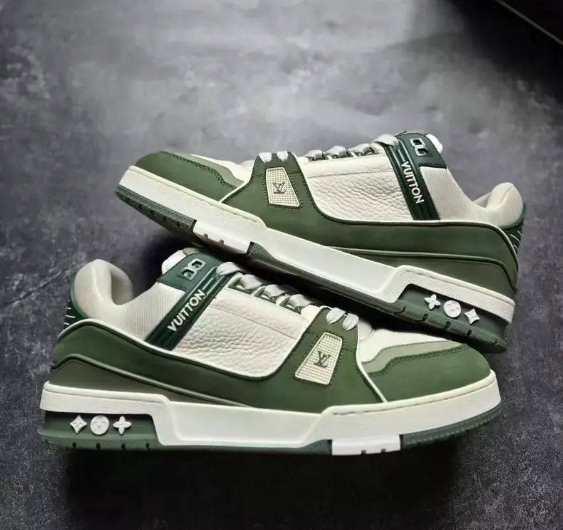 170LV
High Quality
170 dhs✅
Size 39 to 45 

Zain183
♥️♥️♥️