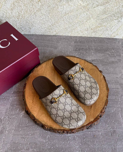 Gucci 
SuperMaster Quality 💯
450 dhs✅
Size: 36-41💥

Zain171
♥️♥️♥️