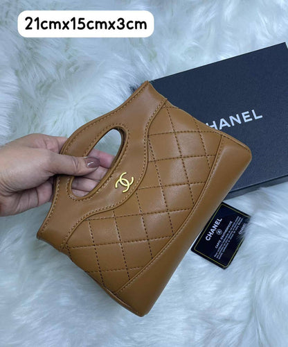 Chanel

with box
🎁🎁🎁

95 dhs✅

Zain72
♥️♥️♥️