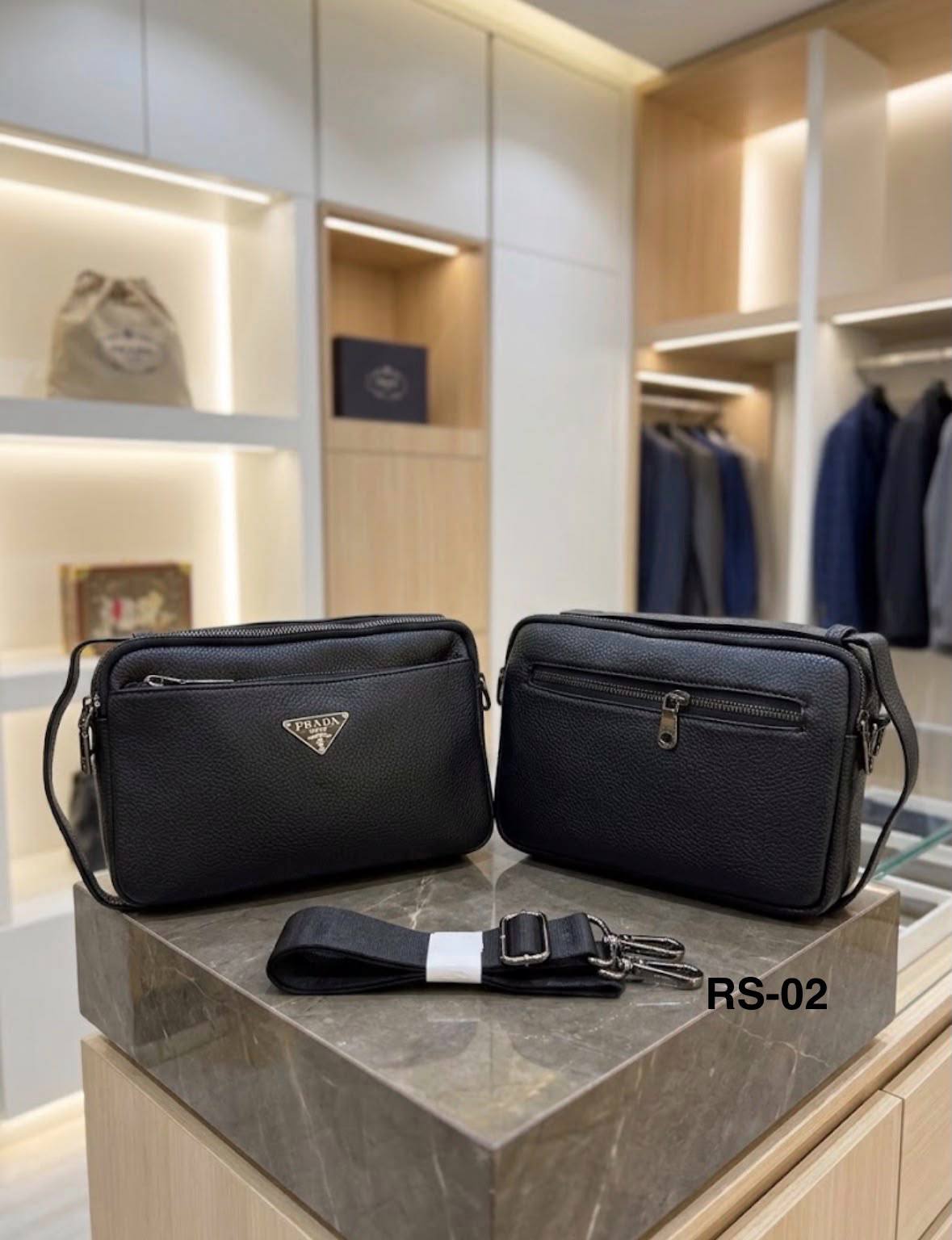 Mens bags

1p
90 dhs🇦🇪🇦🇪

Zain182
♥️♥️♥️
